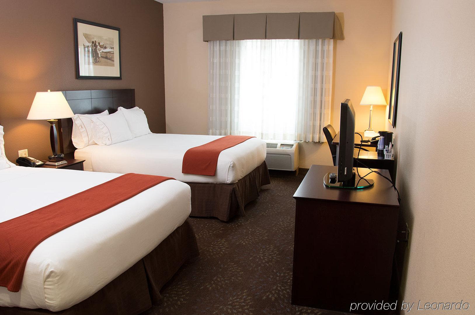Holiday Inn Express & Suites East Wichita I-35 Andover By Ihg Eksteriør billede