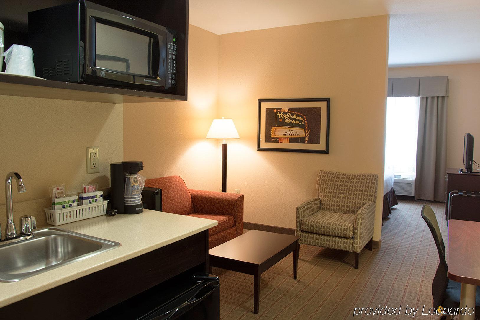 Holiday Inn Express & Suites East Wichita I-35 Andover By Ihg Eksteriør billede