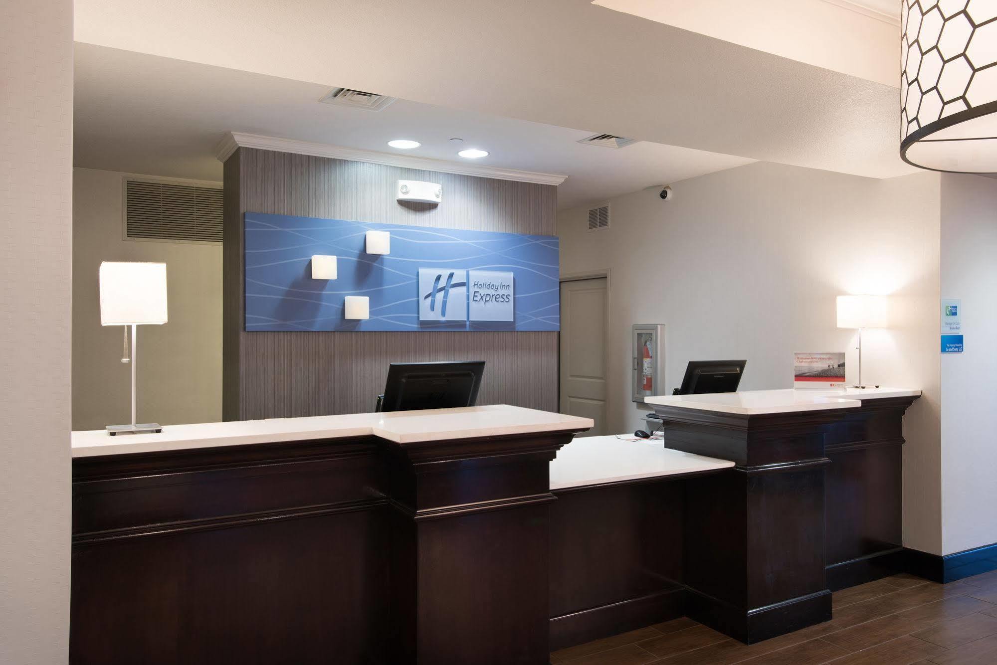 Holiday Inn Express & Suites East Wichita I-35 Andover By Ihg Eksteriør billede